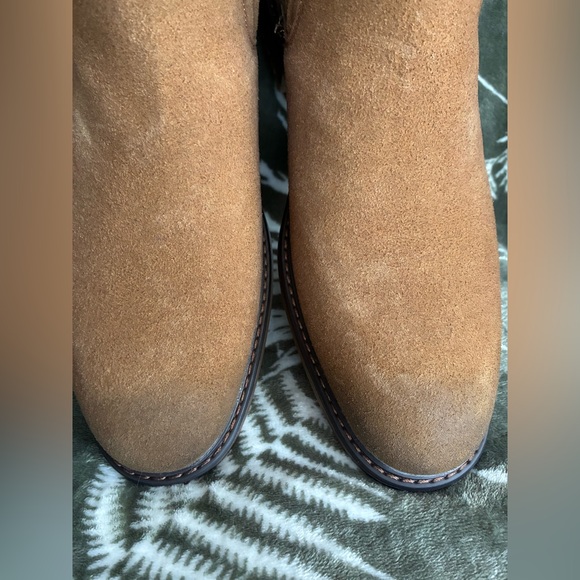 Cliffs by WHITE MOUNTAIN Brown Chelsea Boots - Picture 10 of 14